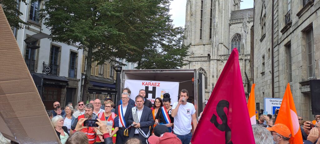 difenn Ospital Karaez / défense de l'hôpital de Carhaix