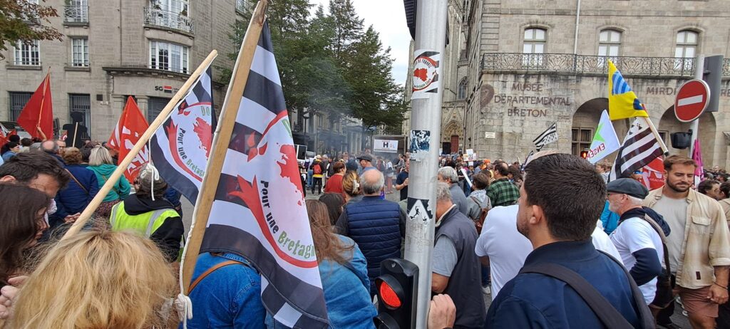 difenn Ospital Karaez / défense de l'hôpital de Carhaix