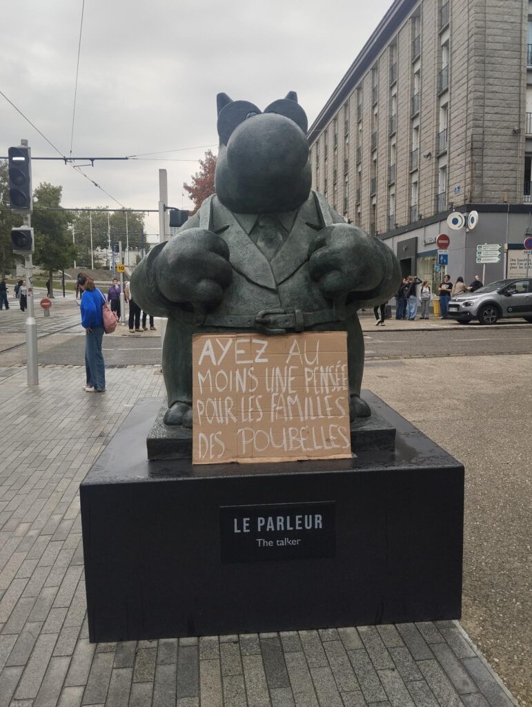 Appel au calme à la france.